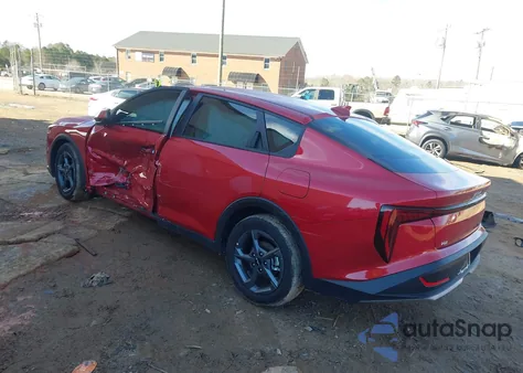 2025 Kia K4 Lxs z USA, uszkodzony, nr VIN 3KPFT4DEXSE168740